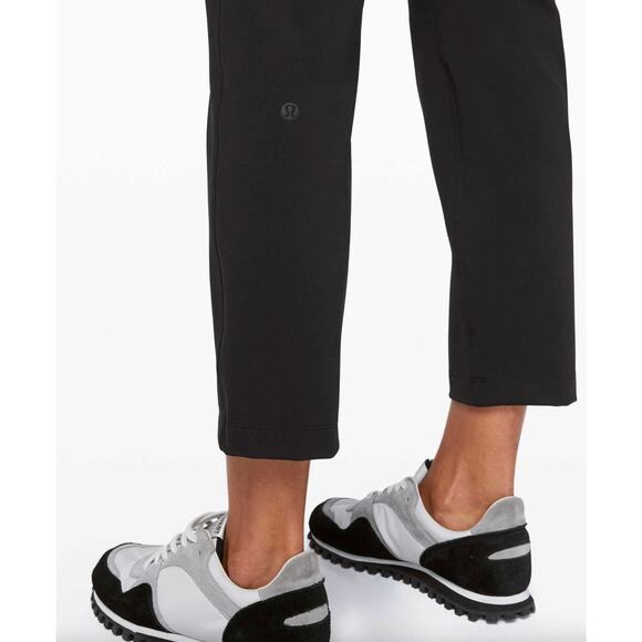 EUC Lululemon On the Fly 7/8 Pant Stretch High-Rise Black Sz 6 Minimalist Jogger - Picture 10 of 16